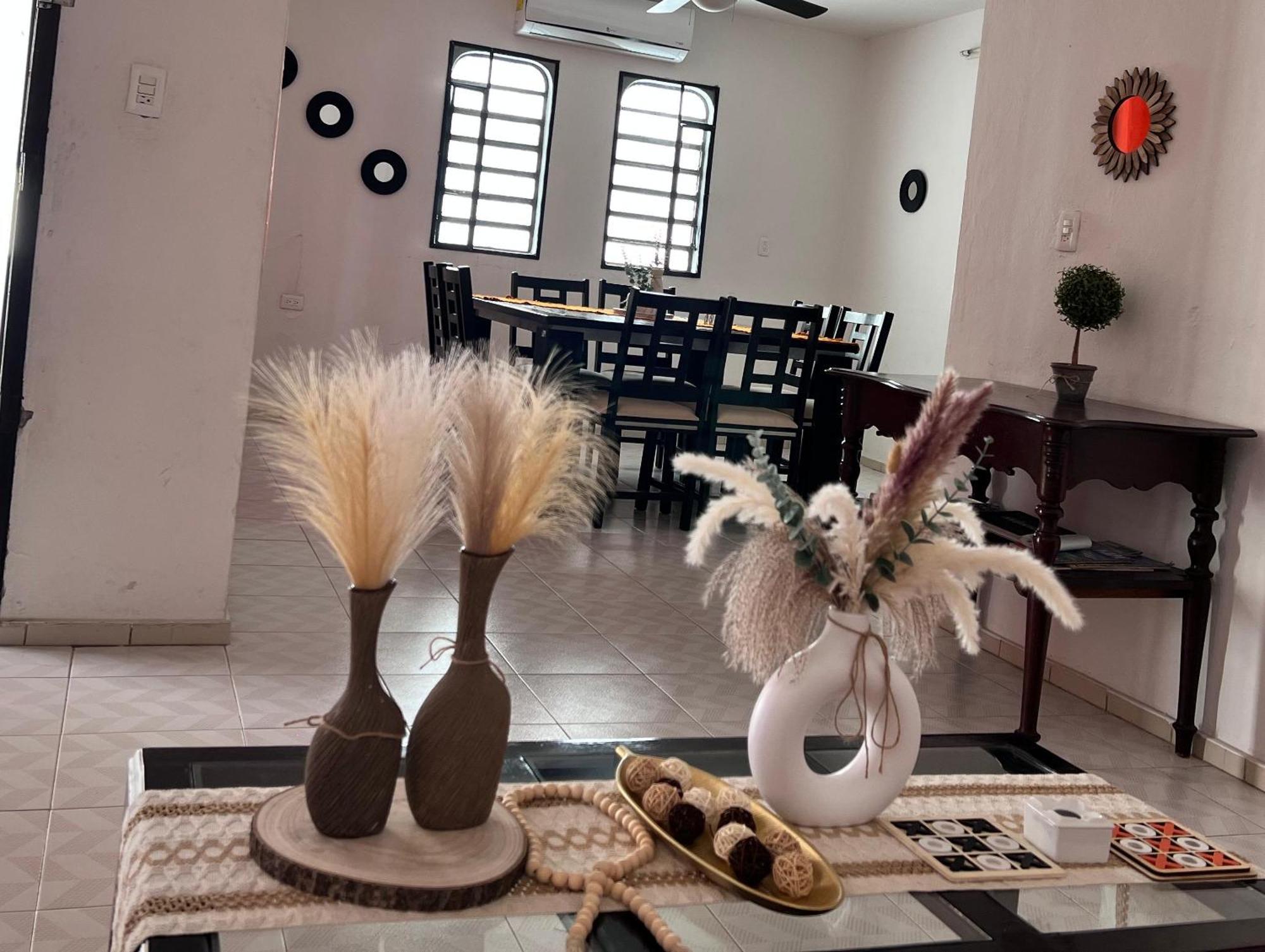 Casa Leonor. 2 Cuartos, 2 Banos, Cocina, Cochera. Valladolid  Bagian luar foto